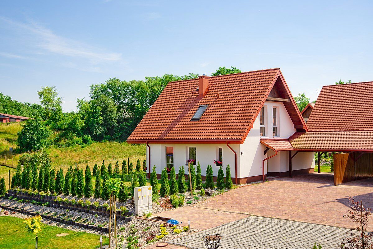 Dom z garażem na osiedlu Słoneczna Jedynka
